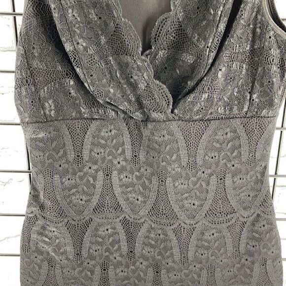 Like new Daisy Fuentes tank M - Picture 6 of 6